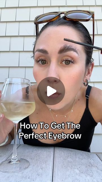 Jordyn Woodruff on Instagram: "The one thing about me is that I do NOT have eyebrow blindness :) . Eyebrow gel in my LTK! Link in bio 🫶🏻 . . #eyebrowtutorial #eyebrow #makeup #perfectbrows" How Eyebrows Change Your Face, How To Fill In Eyebrows, Thicken Eyebrows, Eyebrow For Round Face, Brow Hacks, Eyebrows Shaping, Eyebrow Products, Dye Eyebrows, Best Eyebrow Makeup