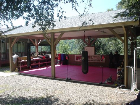 Backyard Gym Ideas, Patio Gym, Dojo Design, Dojo Ideas, Martial Arts Gym, Backyard Gym, Karate Dojo, Fitness Retreat, Mma Gym