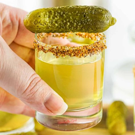 Pickle Shots Recipe, Pickle Shots, Pickle Shot, Test Tube Shots, Dill Pickle Juice, Pickle Vodka, Best Pickles, Simple Syrup Recipes, Vodka Shots