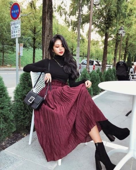 Gaun Koktail, Denim Skirts, Modest Fashion Outfits, Mode Inspo, 인물 사진, Edgy Outfits, Winter Fashion Outfits, Looks Vintage, Classy Dress