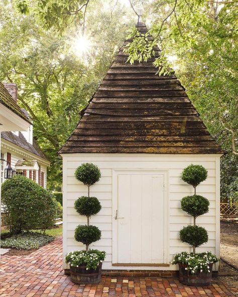 Heather Chadduck, Up House, Colonial Williamsburg, French Garden, Potting Shed, Garden Structures, Garden Shed, Cottage Chic, Dream Garden