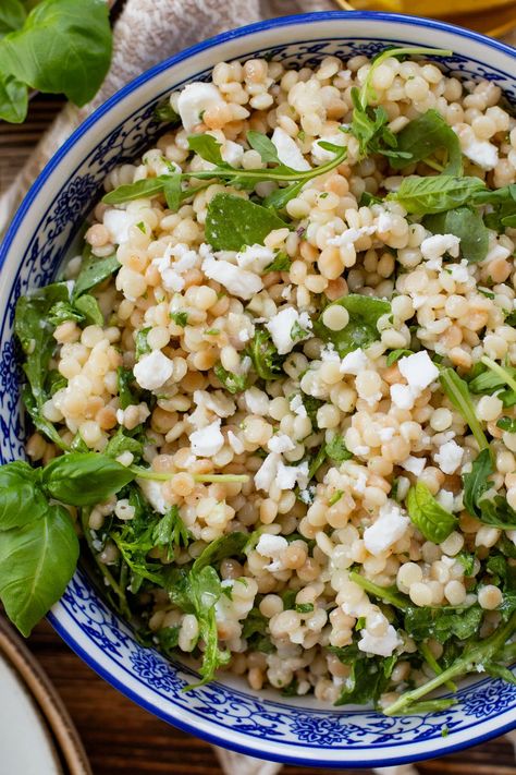 Lemon Herb Couscous Salad, Arugula And Couscous Salad, Lemon Arugula Couscous Salad, Couscous Arugula Salad, Pearl Couscous Salad Recipes, Couscous Recipes Pearl, Pearled Couscous Recipes, Pearled Couscous Salad, Simple Vegan Salad