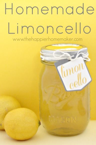 Homemade Limoncello-DIY Gift Idea Limoncello Cocktails, Limoncello Recipe, Homemade Limoncello, Homemade Liquor, 5 O Clock Somewhere, Lemon Recipes, Alcoholic Beverages, Adult Beverages, Adult Drinks