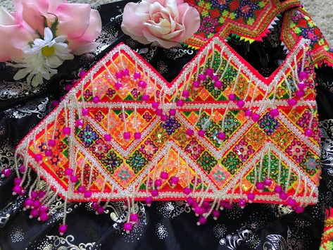 Hmong Princess Hat, Hmong Hat, Hmong Dress, Hmong Art, Hmong Fashion, Paj Ntaub, Hmong Embroidery, Hmong Clothes, Princess Hat