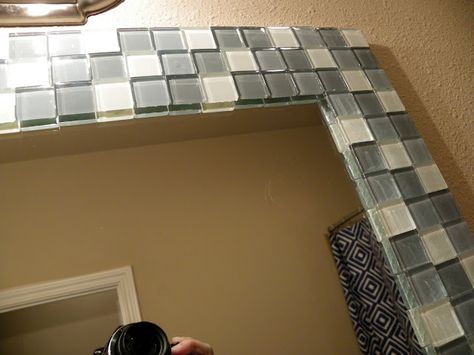 Mirror Diy Tile Mirror, Tile Mirror Frame, Mirror Framing, Mirror Tutorial, Tile Frame, Frame Bathroom, Tile Mirror, Bathroom Mirrors Diy, Mirror Frame Diy