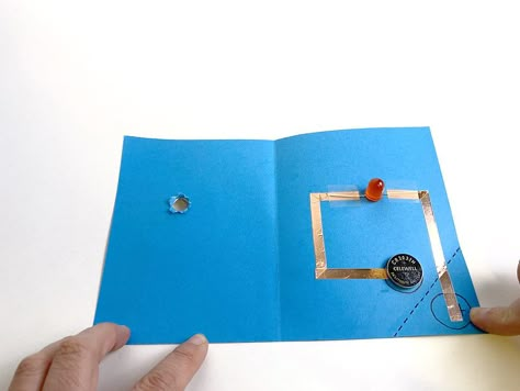 Paper Circuits Templates, Paper Circuit Cards, Circuit Cards Diy, Simple Electric Circuit Projects, Simple Circuit Projects For Kids, Electric Circuit Projects Ideas, Circuits For Kids, Simple Circuit Projects, Paper Circuits Projects