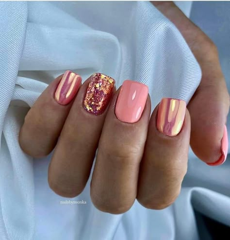 Coral Nails With Design, April Nails, Peach Nails, Chrome Nails Designs, Coral Nails, Shellac Nails, Nail Forms, Nail Designs Glitter, Dipped Nails