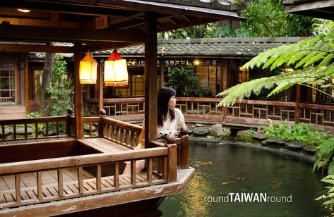 Traditional Asian House, Tea House Interior, Traditional House Interior, Chinese Tea House, Taiwan Tea, Pearl Milk Tea, Asian House, Taichung City, Asian Architecture