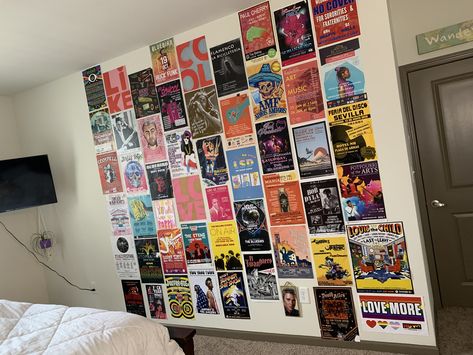 Band Posters On Wall Bedroom, Poster Placement, Wall Posters Bedroom, Bedroom Mockup, Posters On Wall, Bedroom Decor Pictures, Posters Bedroom, Picture Wall Bedroom, Posters On Wall Bedroom