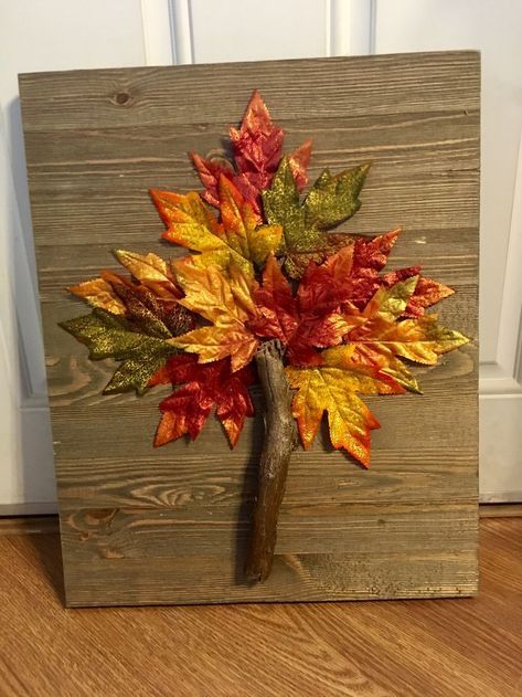 Wood Leaf Crafts, Unique Place Cards, Easy Thanksgiving Table Decor, Dry Leaf Art, Thanksgiving Table Decor Ideas, Fall Feast, Creative Centerpieces, Fall Decor Diy Crafts, Thanksgiving Table Decor