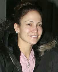 Celebrities without Make-Up Jennifer Lopez No Makeup, Young Jlo, Jlo Without Makeup, Jennifer Lopez Without Makeup, No Makeup Pictures, Jlo Makeup, Jennifer Lopez Makeup, Jennifer Lopez Body, Celebs Without Makeup