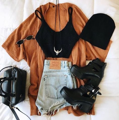 Pakaian Hipster, Mode Hippie, Simple Summer Outfits, Pastel Outfit, Hipster Outfits, Inspo Outfit, Really Cute Outfits, Edgy Outfits, Teen Fashion Outfits