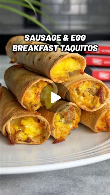 Taquitos Breakfast, Egg Taquitos, Breakfast Taquitos, Tortilla Cups, Healthy Breakfast Meal Prep, Protein Ingredients, Protein Recipe, Grab And Go Breakfast, Breakfast Meal