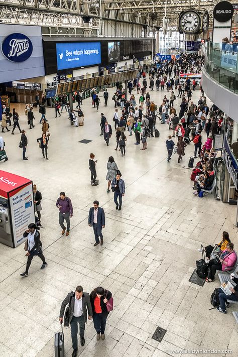 Waterloo Station in London is famous for being a film location for the Bourne movies. Click through for more pictures on the A Lady in London blog.   #london #waterloo #trainstation #bourne Guy Ritchie Movies, Waterloo London, Best Places In London, Crowded Place, London Locations, Royal Films, Waterloo Station, Movie Locations, London Film