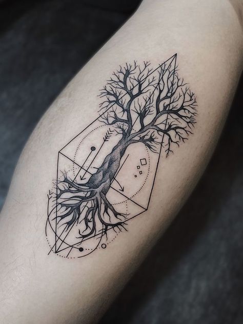 Geometric Tattoo Tree, Fibonacci Tattoo, Art Inspired Tattoos, Tattoo Dotwork, Tree Tattoo Designs, Geometric Tattoo Design, Geniale Tattoos, Tree Of Life Tattoo, Small Tattoo Designs