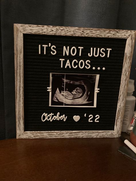 Cute Pregnancy Announcement For Parents In Spanish, Baby Announcement Single Mom, Mexican Baby Announcement, Easy Baby Announcement Ideas, Accidental Pregnancy Announcement, Desert Pregnancy Announcement, Single Pregnancy Announcement, Teen Pregnancy Announcement, Cute Announcements Pregnancy