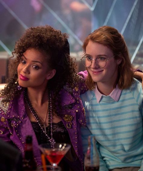 Black Mirror Creator On San Junipero, Black Museum Black Mirror San Junipero, San Junipero, Mackenzie Davis, Gugu Mbatha Raw, Black Museum, Couple Halloween, Emmy Awards, Tv Episodes, Best Series