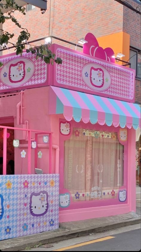 Kitty Cafe, Hello Kitty Rooms, Hello Kitty Aesthetic, Grooming Salon, Kinetic Sculpture, Dream Doll, Classroom Design, Cat Grooming, Cafe Design