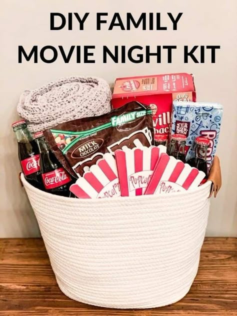 Family Movie Night Basket, Family Movie Night Gift Basket, Christmas Gift Diys, Gift Basket For Family, Grab Bag Ideas, Movie Night Kit, Family Movie Night Gift, Handmade Diy Gift Ideas, Cute Diy Gift Ideas