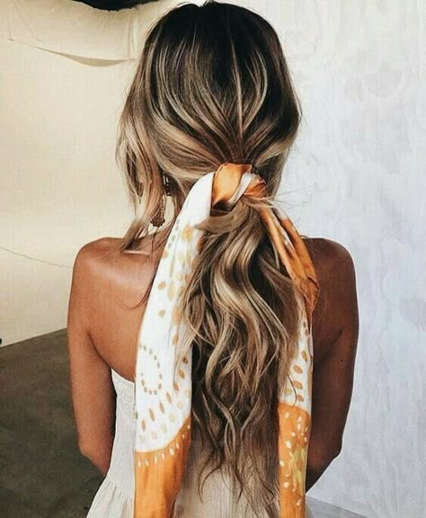 hair scarf ponytail #style Autumn Accessories, Long Blonde, Good Hair Day, Long Blonde Hair, Hair Envy, Hair Dos, Scarf Hairstyles, Hair Day, Street Styles