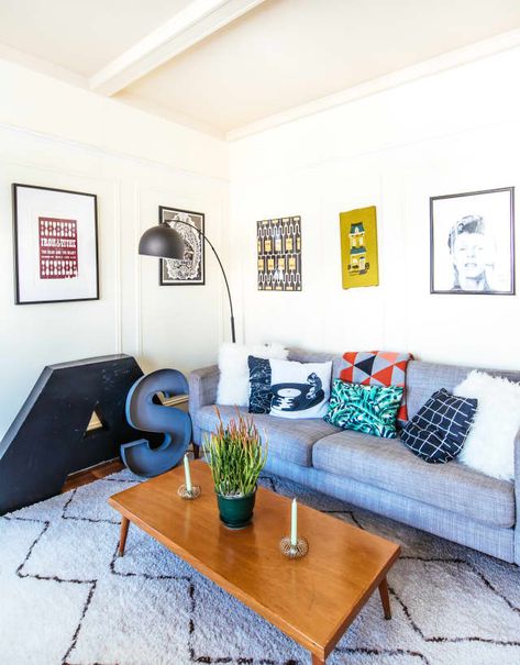 House Tour: A Craigslist Chic San Francisco Apartment | Apartment Therapy Karlstad Sofa, Ikea Karlstad, San Francisco Apartment, Awesome Architecture, Heath Ceramics, Decorative Letters, Apartment Therapy, Sherwin Williams, House Tours