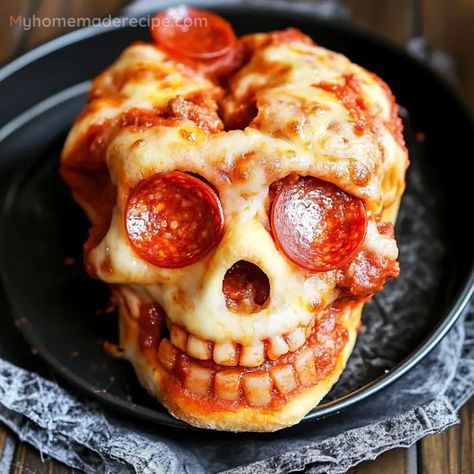 Pizza Skulls Recipe, Halloween Pizza Skulls, Pizza Skulls, Skull Pizza, Pizza Halloween, Halloween Finger Foods, Pineapple Delight, Halloween Pizza, Refrigerated Pizza Dough