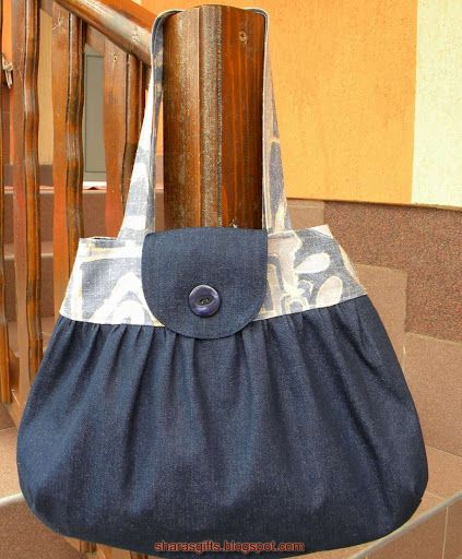 Készítette: Sara Blue Jean Purses, Sewing Handbag, Recycled Jeans Bag, Denim Bag Patterns, Denim Bag Diy, Handbag Sewing Patterns, Diy Bag Designs, Diy Bags Patterns, Fabric Handbags