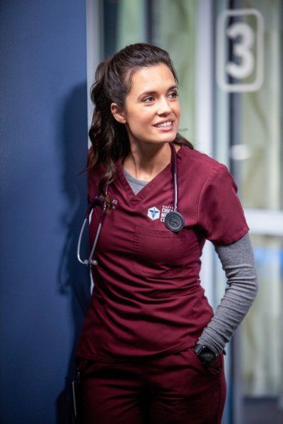 Med Doctor, Monica Murphy, Torrey Devitto, One Chicago, Career Outfits, Chicago Family, Chicago Shows, Medical Drama, Chicago Med