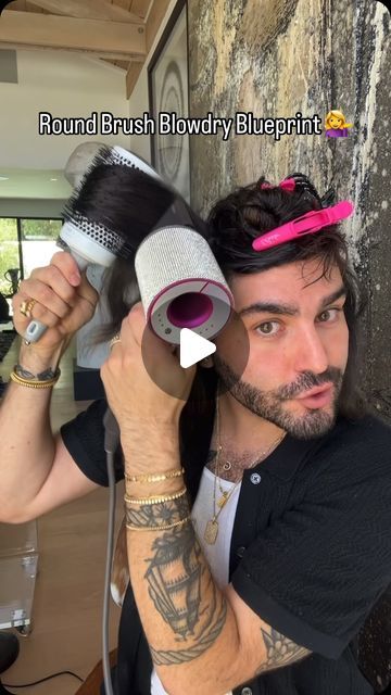 Matt Newman on Instagram: "step by step round brush #blowdry routine 💁‍♀️ #hairtutorial #hairstyle #hairoftheday #hairinspiration #hairreels 💁‍♀️ do u use a round brush or flat brush to blowdry ur hair ?!" Style Hair With Round Brush, How To Blowdry Hair Round Brush, Blow Dry Hair With Round Brush, How To Dry Hair With Round Brush, How To Round Brush Your Own Hair, Blowout Tutorial Round Brush, How To Use A Round Brush, Blowout With Round Brush, How To Blow Dry Hair With Round Brush