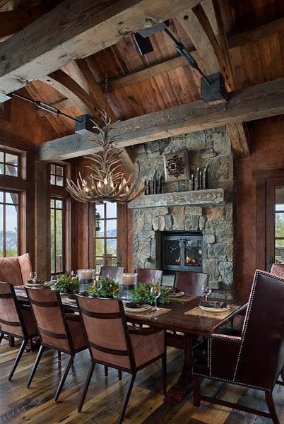 Rustic Dining Room, Cabin Living, Timber Frame Homes, Log Cabin Homes, Mountain Lodge, Lodge Decor, Style Deco, Cabin Style, Mountain Homes