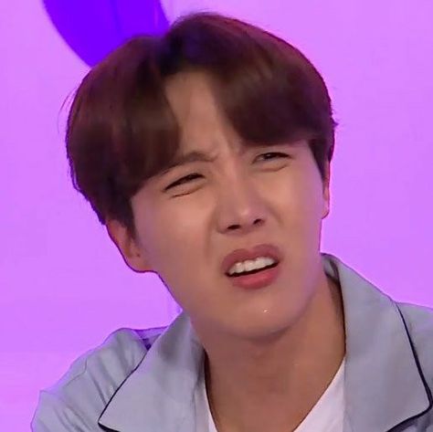 Interesting Reaction Pic, J Hope Judging Face, Jhope Funny Face, Jhope Funny Pics, Jhope Judging Face, Hobi Funny, Jhope Funny, Bts Funny Pics, Bts Meme Face