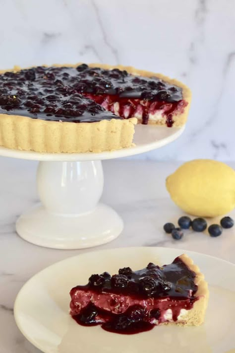 Blueberry Lemon Mascarpone Tart Blueberry Mascarpone, Mascarpone Tart, Lemon Mascarpone, Mascarpone Filling, Mascarpone Dessert, Blueberry Tart, Tart Filling, Lemon Bundt Cake, Italian Dessert