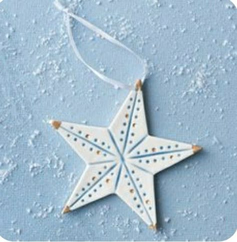 Diy Star Ornaments, Small Christmas Crafts, Christmas Ornaments Clay, Mini Ceramics, Scandinavian Christmas Ornaments, A Letter To Santa, Christmas Fair Ideas, Ceramic Star, Christmas Pottery