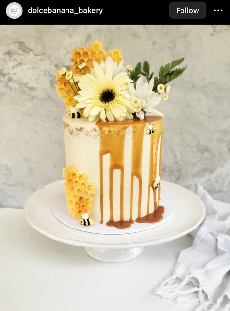 Bee Bridal Shower Cake, Bride To Bee Cake, Bee Baby Shower Cake, Bride To Bee, Bee Cake, Bee Birthday Party, Bee Cakes, Bee Flower, Bee Birthday