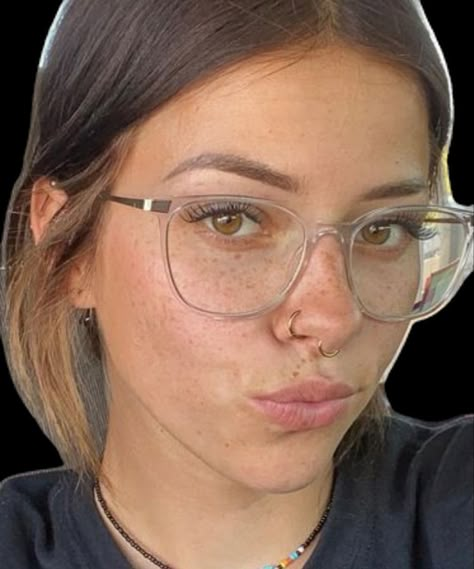 Women’s Glasses Aesthetic, Nose Ring And Glasses, Glasses And Septum Piercing, Glasses Inspo Long Face, Aesthetic Prescription Glasses, Styles Of Glasses For Women, Clear Glasses Outfit Style Fashion, Nose Ring With Glasses, Glasses For Brown Eyes