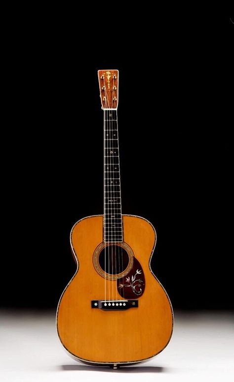 Breedlove Guitars, Vintage Acoustic Guitar, Play Electric Guitar, How To Learn Guitar, Vintage Guitars Acoustic, Martin Guitars, Guitars Acoustic, Boutique Guitar, Electric Guitar Design