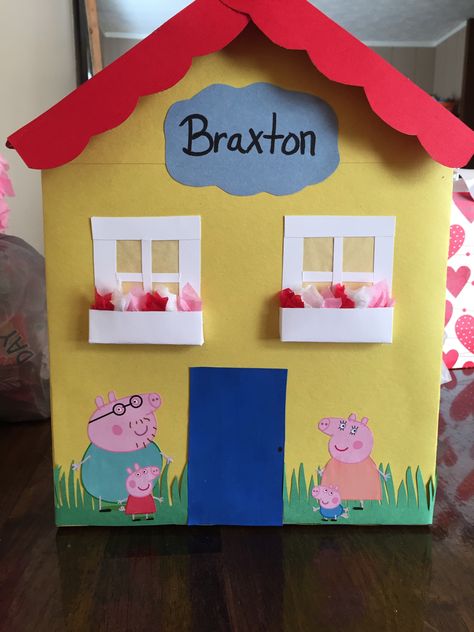 Peppa Valentine Box Ideas, Peppa Pig Valentine Boxes, Toddler Girl Valentine Box Ideas, Farm Valentines Box Ideas, Peppa Pig Valentines, Pig Valentines, Unique Valentine Box Ideas, Peppa Pig Birthday Decorations, Vday Party