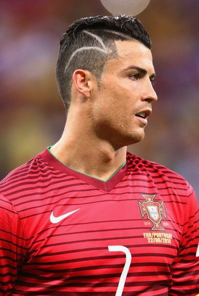 Ronaldo Hairstyle, Worst Haircuts, Soccer Players Haircuts, Cristiano Ronaldo Hairstyle, Toddler Hairstyles Boy, Ronaldo Photos, King Kong Vs Godzilla, Ronaldo Cristiano, A Hairstyle