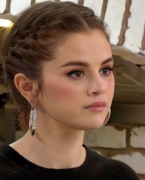 Selena Gomez Hair, Selena Gomez Album, Selena Gomez Photoshoot, Selena Gomez Cute, Selena Gomez Photos, Selena Gomez Pictures, Selena Gomez Style, Penteado Cabelo Curto, Hair Stylist Life