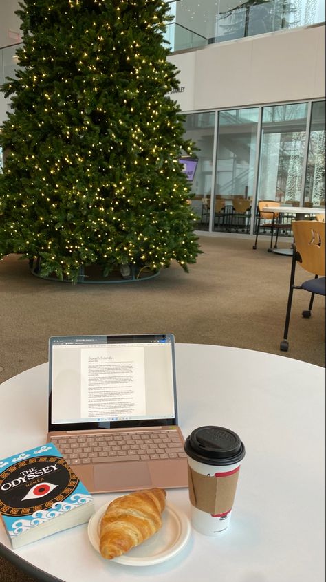 Laptop coffee a book and a croissant in front of a Christmas tree Christmas In College, Christmas Workout Aesthetic, Study Christmas Aesthetic, December Study Aesthetic, Christmas Studying Aesthetic, Christmas Study Aesthetic, School Christmas Aesthetic, Milanote Ideas, Winter Studying