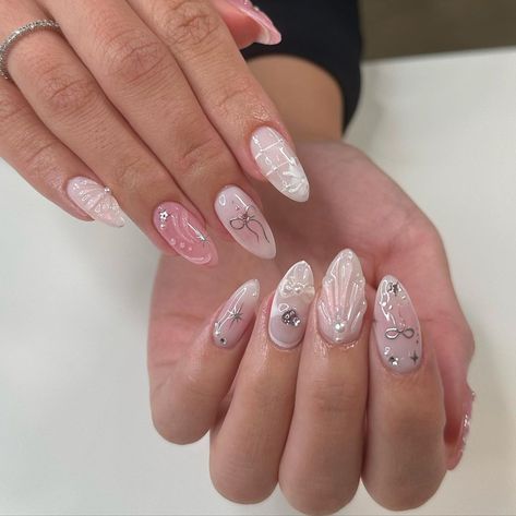 Nessa Nails, Pink White Nails, Hello Nails, Gel Nails Diy, Mermaid Nails, Pretty Gel Nails, Pearl Nails, Soft Nails, White Nail