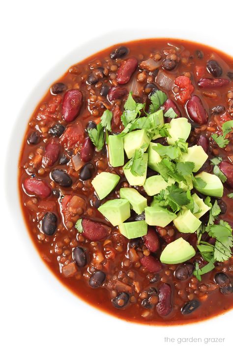 The Garden Grazer: Beluga Lentil Chili Vegan Lentil Recipes, Veggie Board, Garden Grazer, Legumes Recipes, Chili Vegan, Vegan Quinoa Salad, Lentil Chili, Easy Vegan Recipes, Vegan Lentil