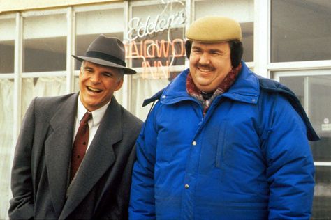 80s Movie Costumes, Best Thanksgiving Movies, Movie Duos, Best Holiday Movies, Planes Trains And Automobiles, Hollywood Video, John Candy, Steve Martin, 80s Movies