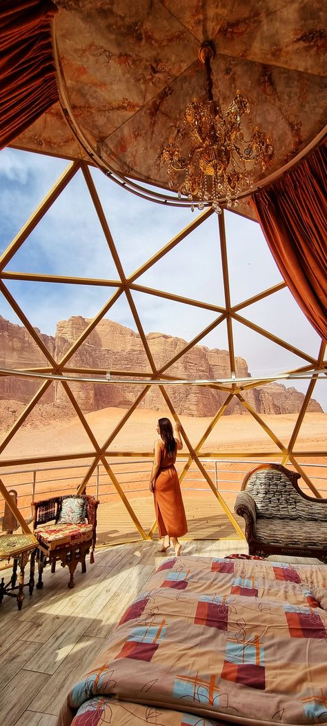 Jordan Desert Aesthetic, Wadi Rum Aesthetic, Jordan Travel Aesthetic, Petra Jordan Photography, Travel Jordan, Petra Travel, Egypt Trip, Wadi Rum Jordan, Desert Aesthetic