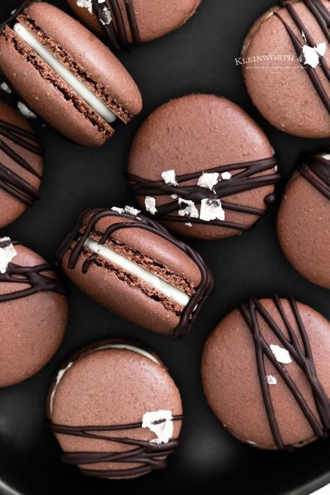 Macaron Recipe Chocolate, Macaroons Recipe Chocolate, Italian Macaron Recipe, Chocolate Macaron Filling, Chocolate Macarons Recipe, Chocolate Macaroons Recipe, Macaroons Chocolate, Chocolate Macaron Recipe, Chocolate Ganache Macaron Filling