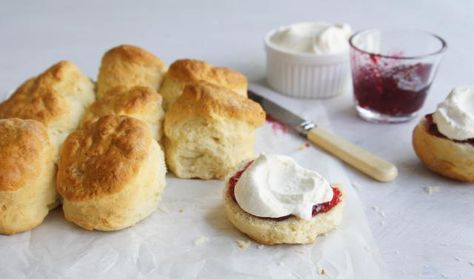 An easy and yummy scone. Australian Scones Recipe, Scone Photography, Scones Photography, British Treats, Lemonade Scone Recipe, Classic Scones Recipe, Lemonade Scones, Plain Scones, Best Ever Brownies