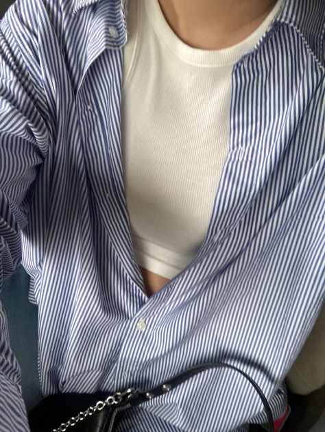 Blue And White Striped Button Up Outfit, Blue Shirt Outfits Women, Blue Shirt Women Outfit, Light Blue Shirts Women, Shirt Outfits Women, Shirt Women Outfit, Blue Shirt Outfit, Blue Shirt Women, Blue Striped Shirt