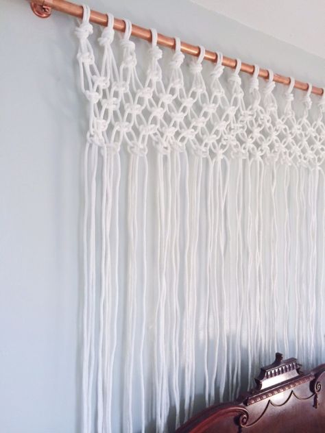 12 DIY Macramé Curtains Patterns | Macrame Door Curtain Diy Macrame Curtain, Door Curtains Diy, Knotting Patterns, Macrame Window, Beads Curtain, Valance Patterns, Macrame Door, Macrame Door Curtain, Curtain Tutorial