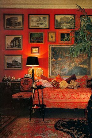 53 Bold Red Accent Walls to Beautify Your Home Monochromatic Room, Jungle Room, Living Room Red, Casa Vintage, Red Rooms, Blue Rooms, Red Walls, Dream Spaces, A Living Room