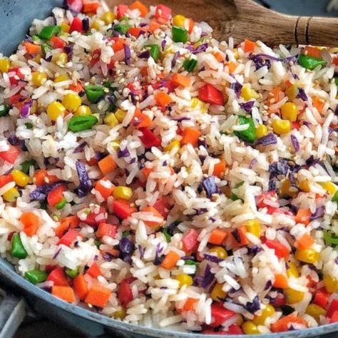 Rainbow Cauliflower, Recipe To Cook, Protein Options, Healthy Treats Recipes, Rainbow Rice, 2024 Recipes, Kids Rainbow, Vegetarian Cabbage, Frozen Veggies